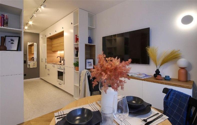 Designer Studio With Bedroom Near Old Town Dubois วอร์ซอ ภายนอก รูปภาพ