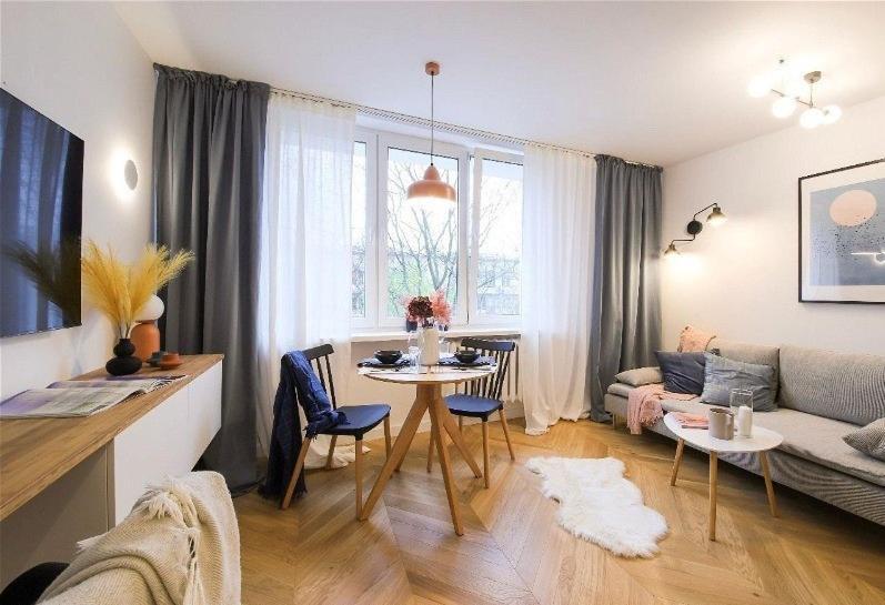Designer Studio With Bedroom Near Old Town Dubois วอร์ซอ ภายนอก รูปภาพ